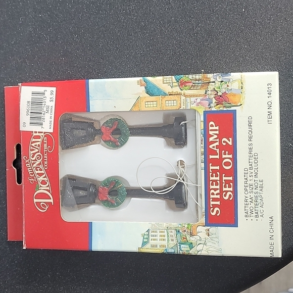Vintage 1991 Lemax Dickensvale Street Lamp Set of 2 for Christmas Village - Picture 1 of 7